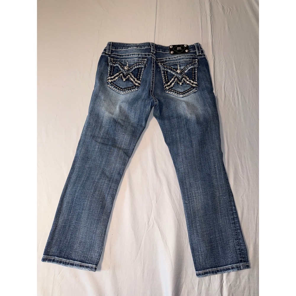Miss Me Boyfriend Capri Jeans Medium Wash Distressed Embellished Size 30 - Picture 7 of 10